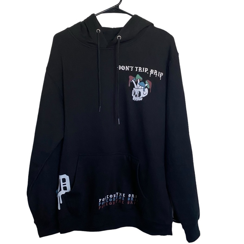 DON’T TRIP DRIP hoodie with skull and mushroom detail size medium